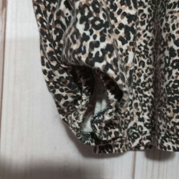 Old Navy Shirt Ladies XXL Animal Print Long Sleeve - Picture 4 of 8